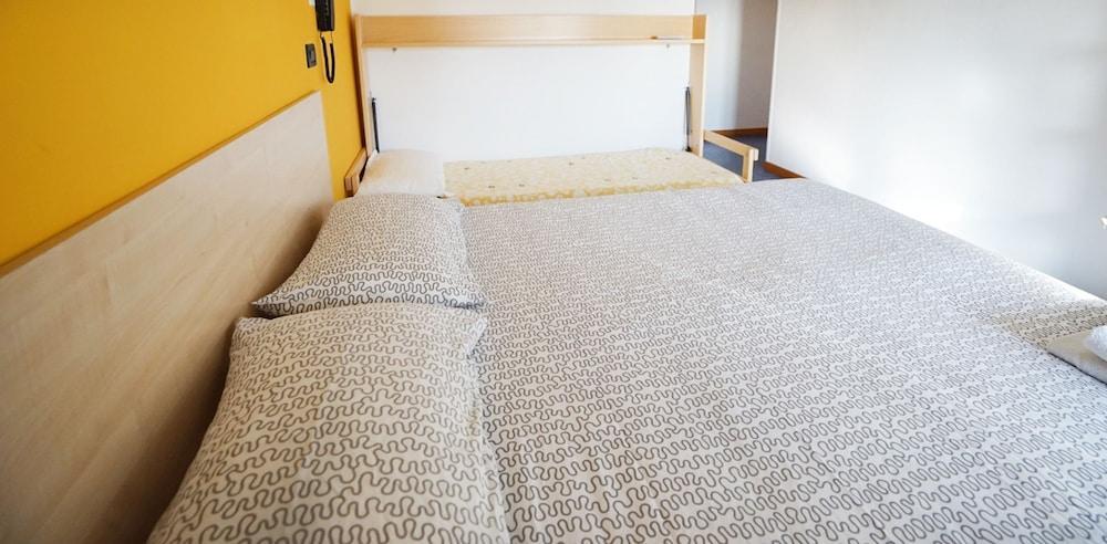 Hotel Morfeo - Young People Hotels (Adults Only) Rimini Dış mekan fotoğraf